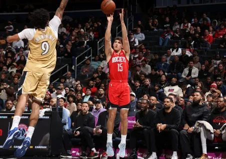 谢泼德砍下19分7篮板10助攻6抢断2封盖，助攻抢断创生涯新高